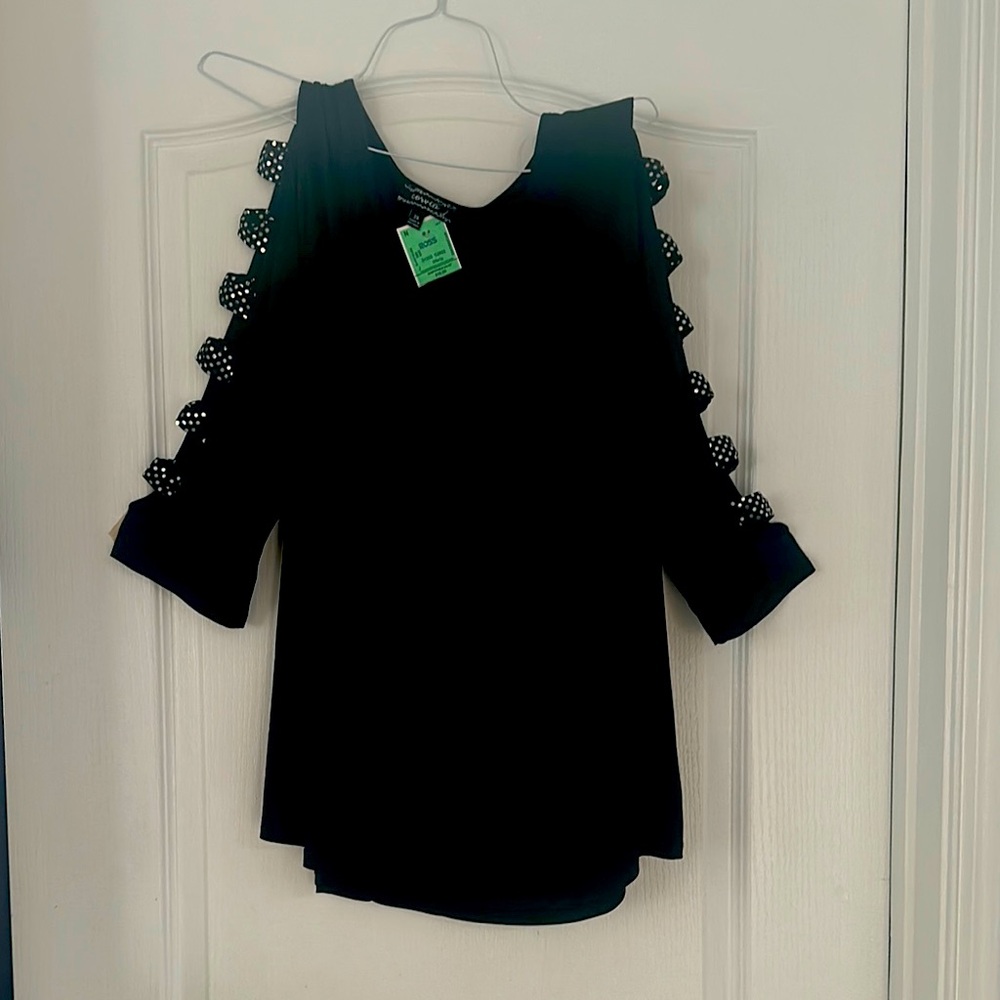 BRAND NEW - NEVER WORN! Elegant Black Cold Shoulder Blouse